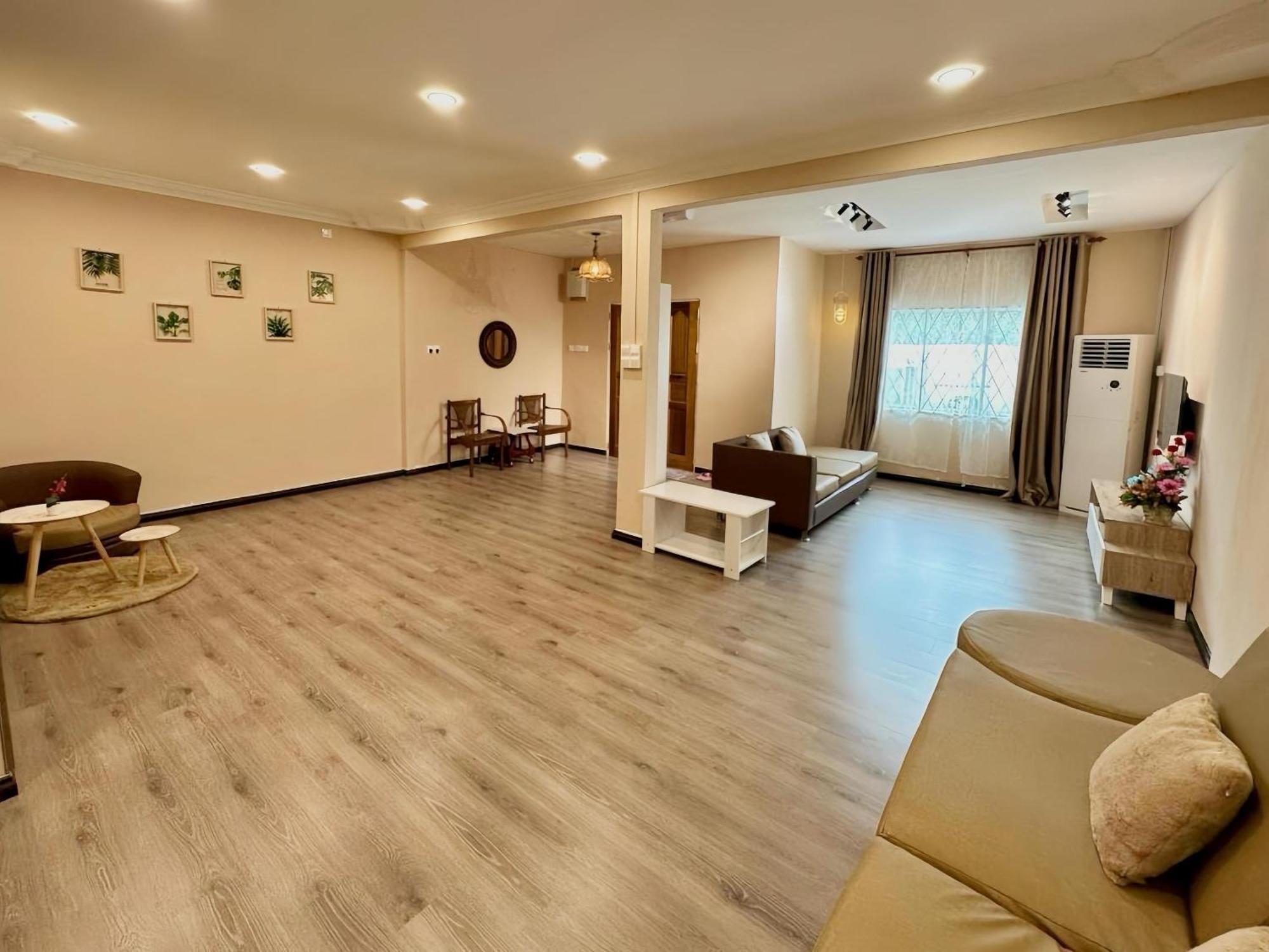 Ang Lee Holiday Home 2 Semporna Exterior foto